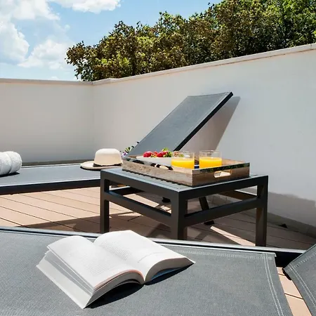 The Q Superior - A Penthouse With Jacuzzi And Sauna Rovigno Esterno foto