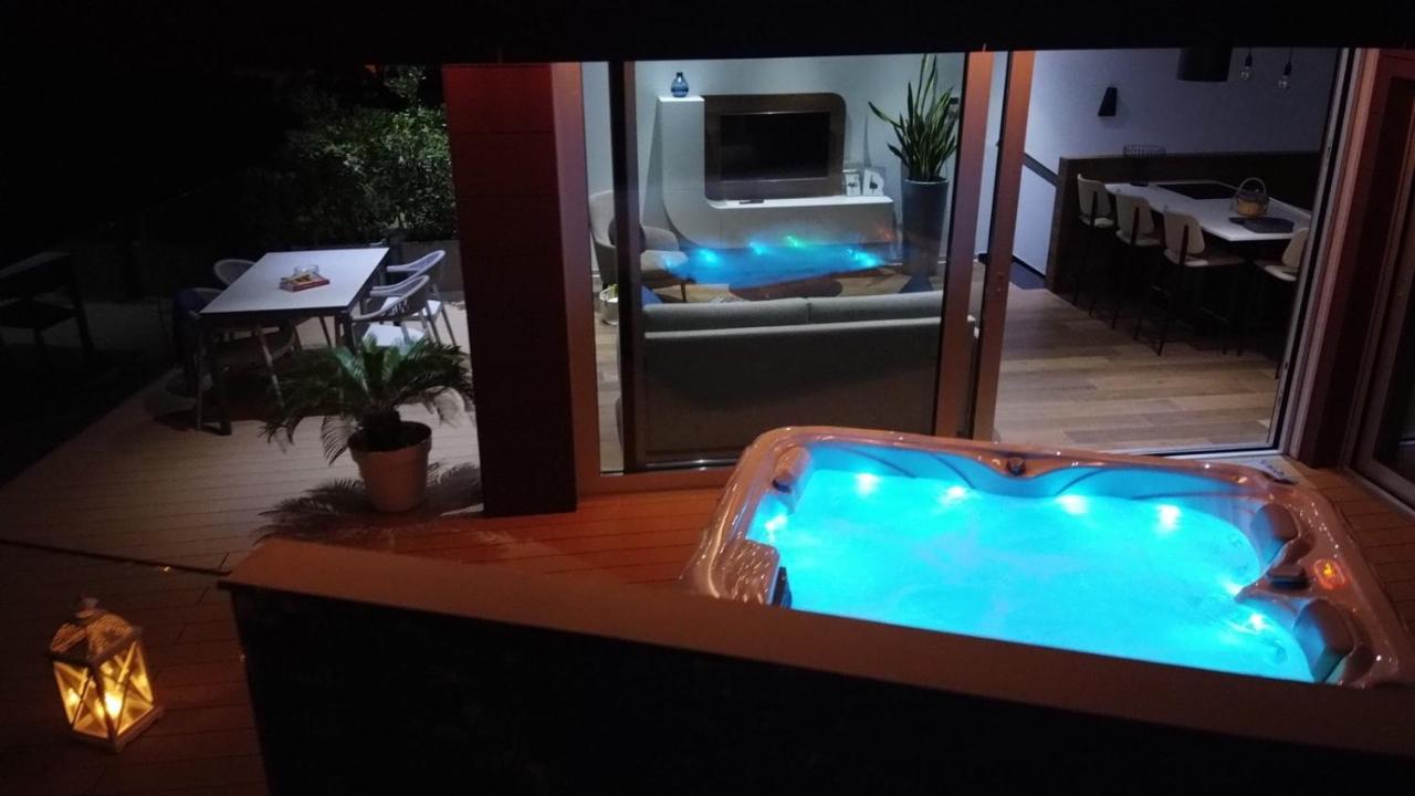 The Q Superior - A Penthouse With Jacuzzi And Sauna Appartement